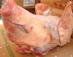 供应冷冻猪头，猪蹄，猪肚