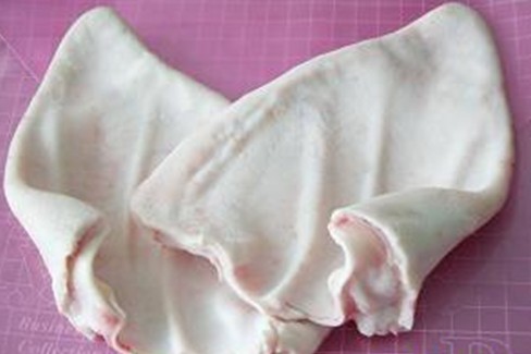 供应德国202冷冻猪头，猪耳朵，猪胫骨