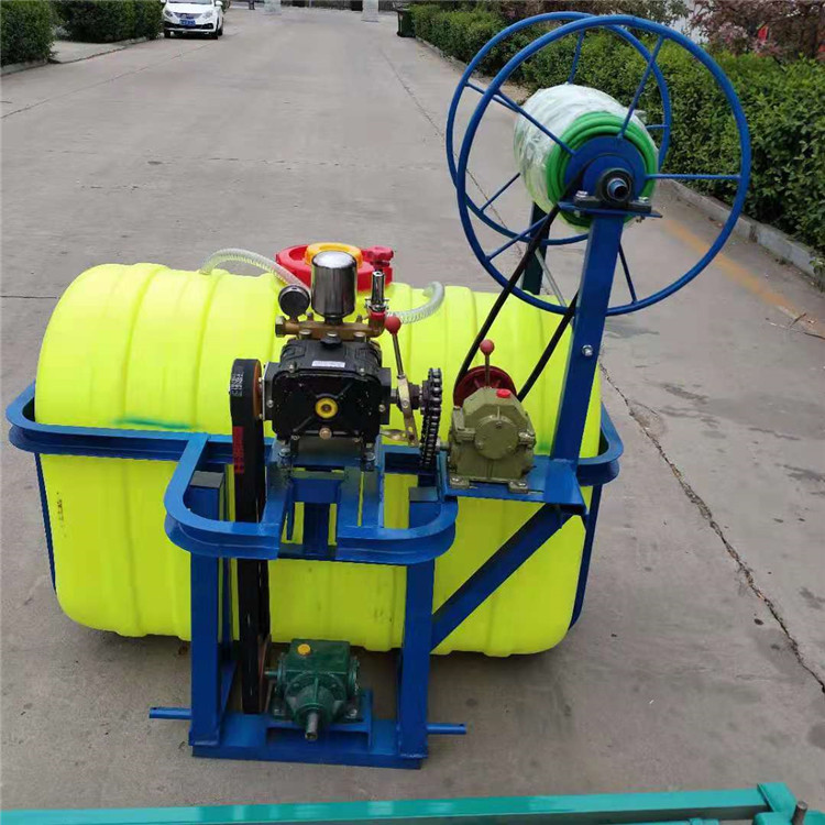 拖拉机悬挂打药机 牵引式小麦玉米打药机 可拉管打药